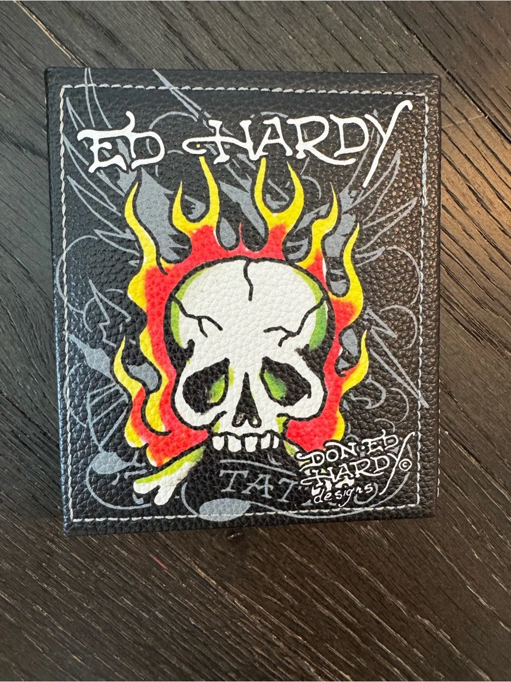 Ed Hardy Men’s Bifold “Screaming Eagle” Black Wallet & Valet Tray Set.